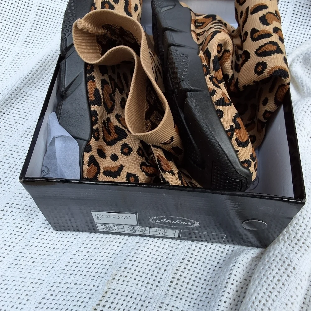 Avaline Leopard Print Knee High Stretch Boots Womens Size 10 Pull On New In Box - Picture 9 of 10